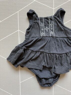 Carters|Baby girl Charcoal gauzy knit onesie Dress with White Embroidery•Boho